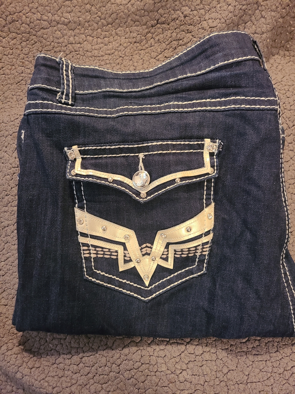 Dark Wash Women's Jeans with Metallic Pocket Detail